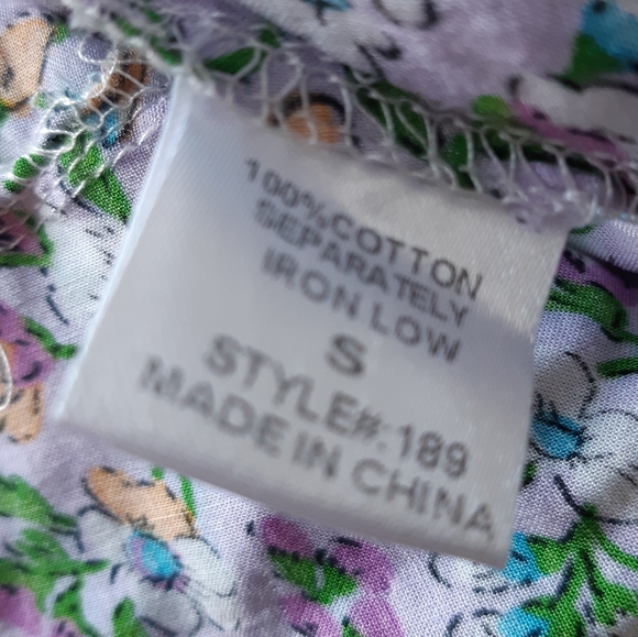 Janet Paris floral ruffle and button tank top with lace overlay size small - Picture 12 of 13